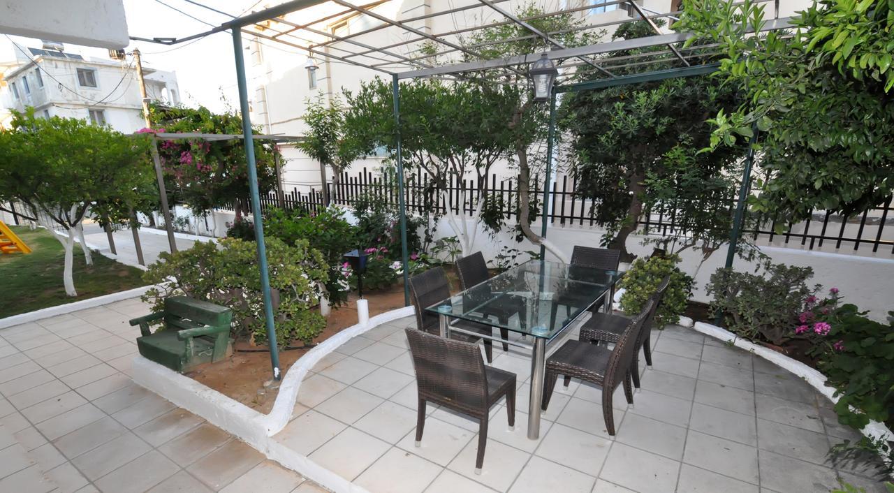 Ocean Village Apartments Agia Pelagia  Bagian luar foto
